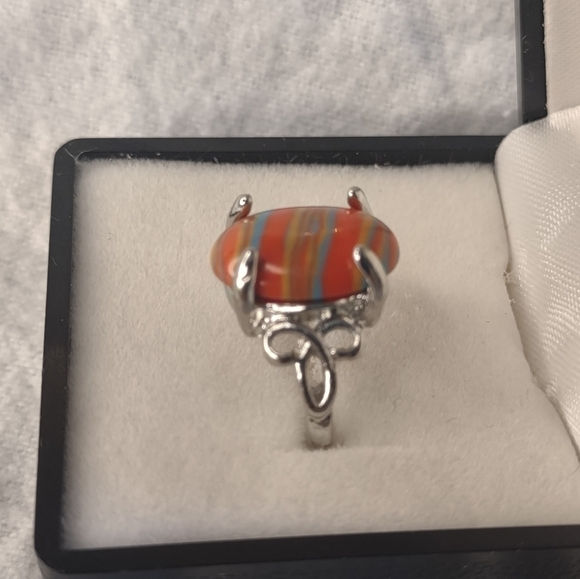 New women's size 5 1/4 ring - Picture 3 of 4